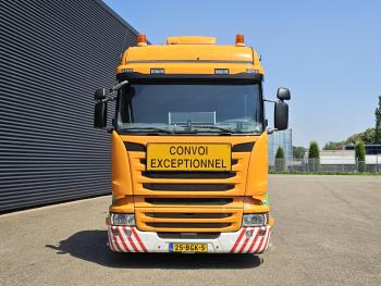 Scania R410 6x2 + NOOTEBOOM TIEFLADER